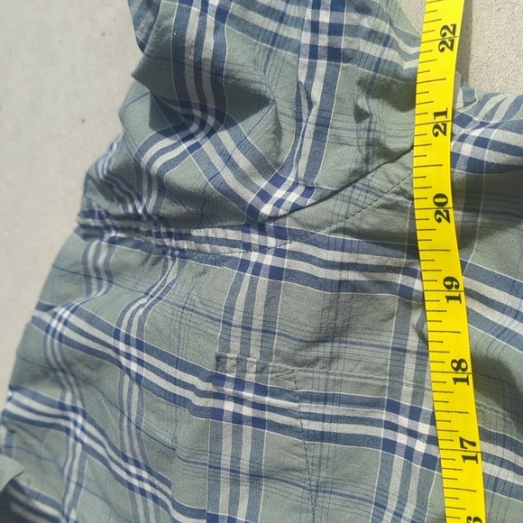 Dockers Blue Casual Button Down Shirt - Size L Great Condition - Picture 5 of 5